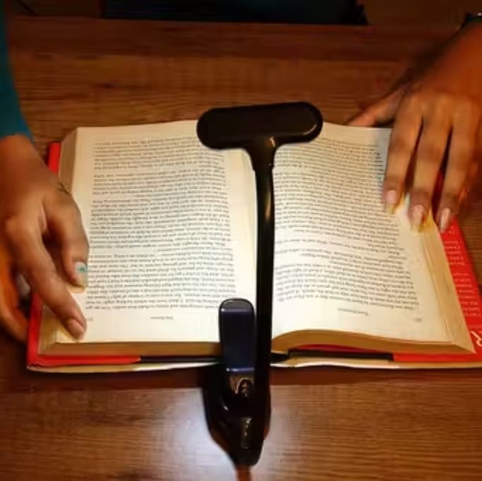 Reading Light (Book Light) - Image 3